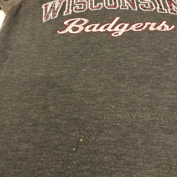 Wisconsin badger T-shirt - Picture 2 of 3
